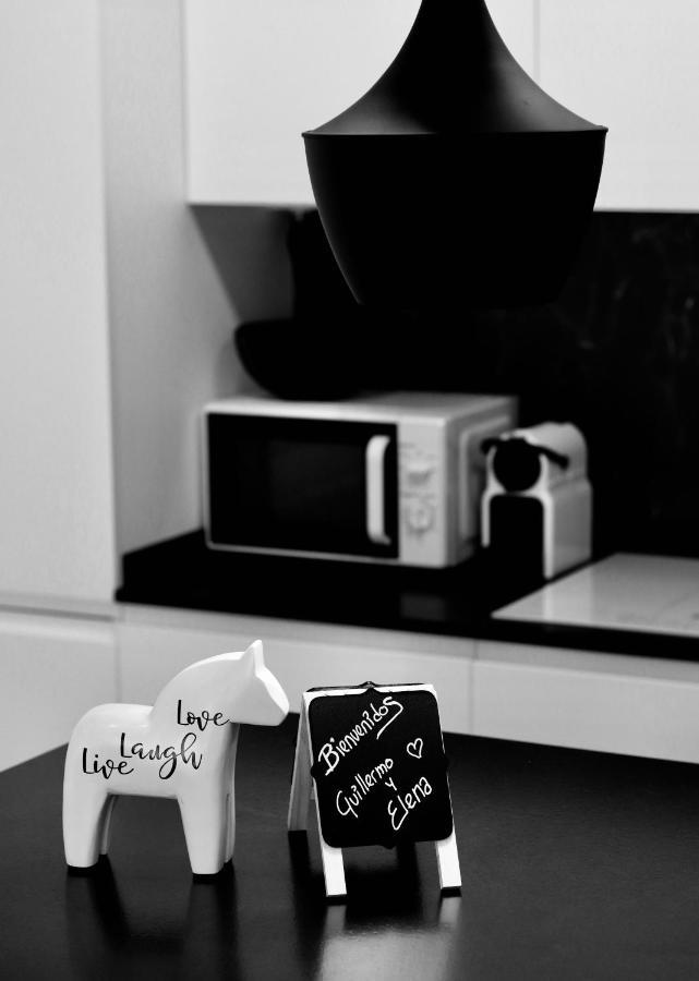Black&White Suitte Plaza Noja Exterior foto